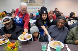 开云下载-DFM碾压TL，Caps操刀奇招英雄翻盘小组赛3:1（洛杉矶）