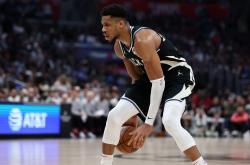 开云体育下载-包含鹈鹕力克中国男篮，加里纳利高光表现的词条