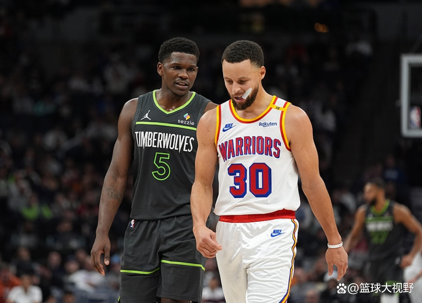 NBA激烈角逐东部西部强队争霸精彩维持不减的简单介绍