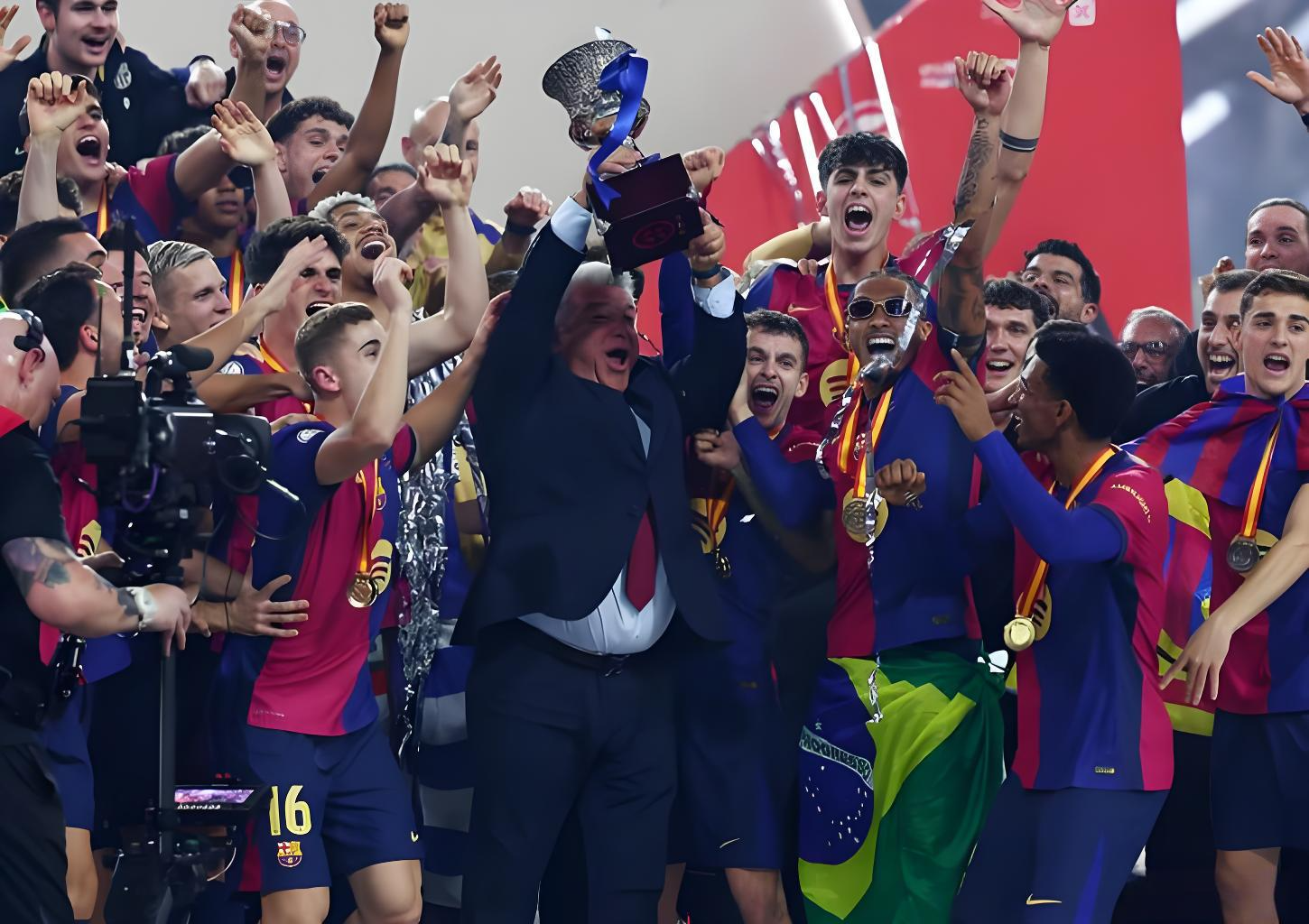 皇家社会客场迎战巴塞罗那，希望取胜