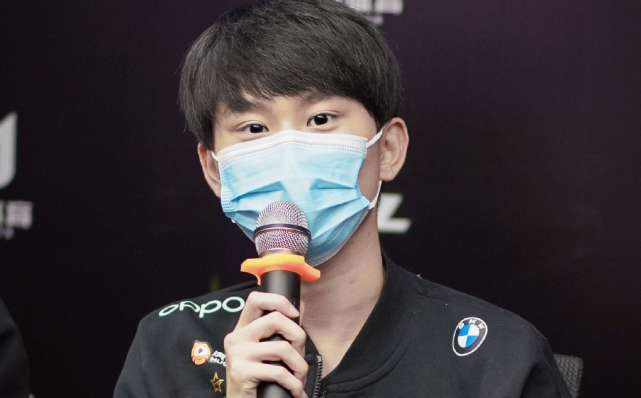 关于FPX险胜TSM，Viper高光表现的信息