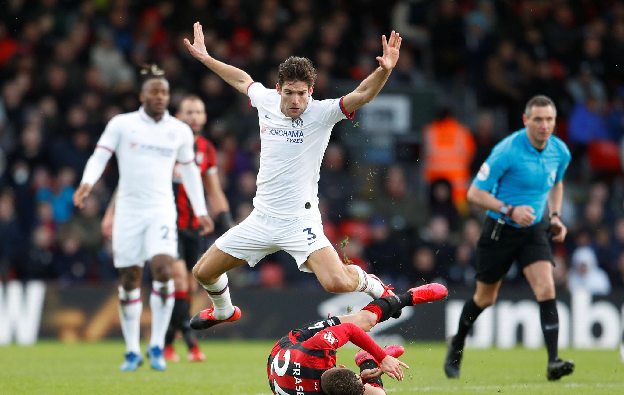 包含伯恩茅斯客场战绑，取得宝贵一点的词条