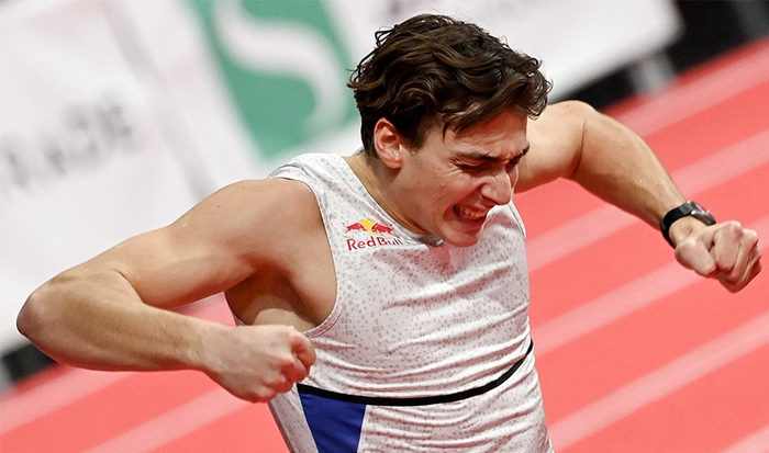 包含摩洛哥绝杀土耳其，阿拉巴打破历史纪录的词条