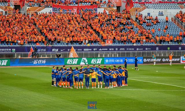 关于一场经典之战！足球点燃球迷热情的信息